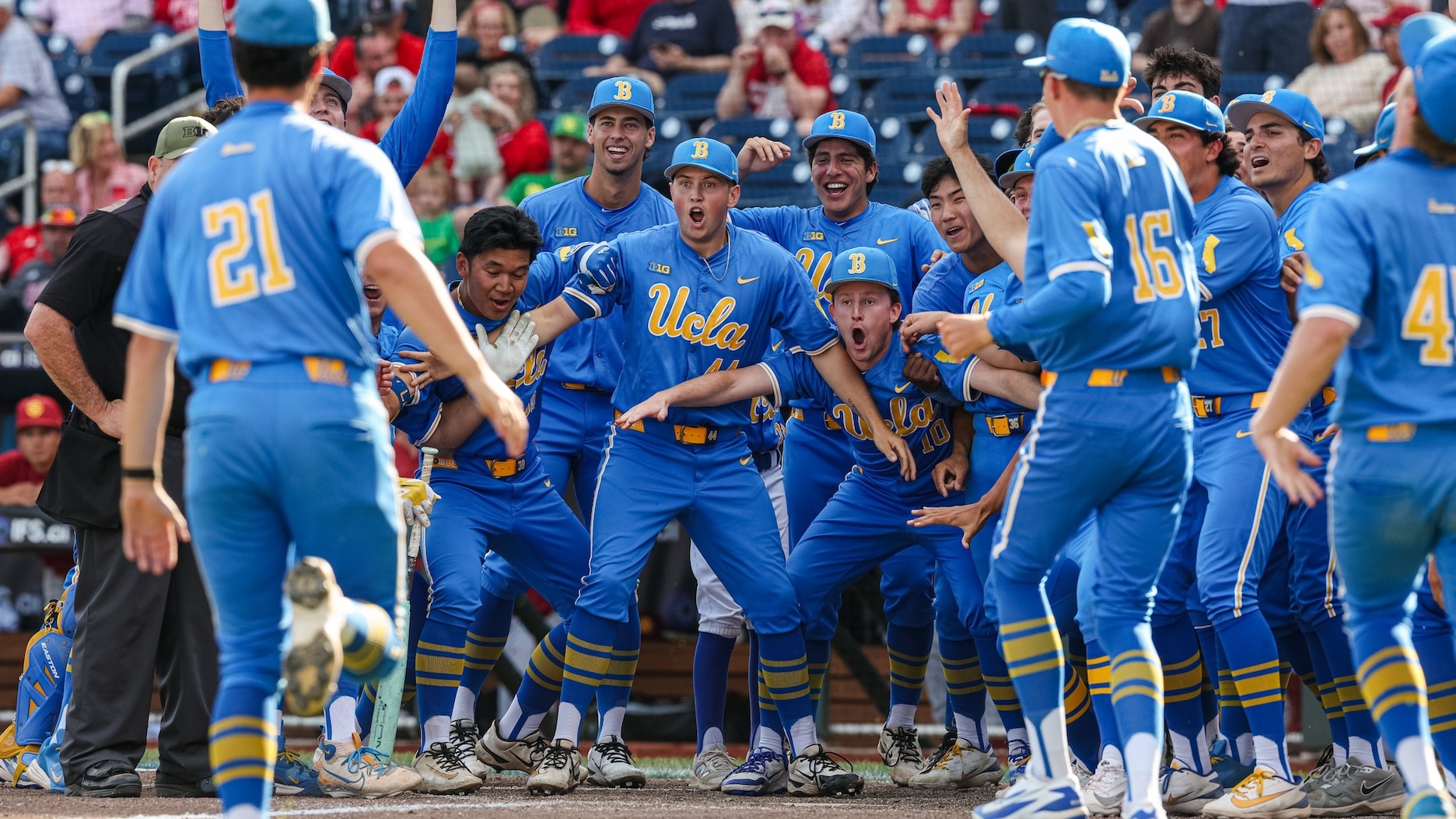 Historic Upset: Saint Mary’s Beats UCLA in Tournament First Round