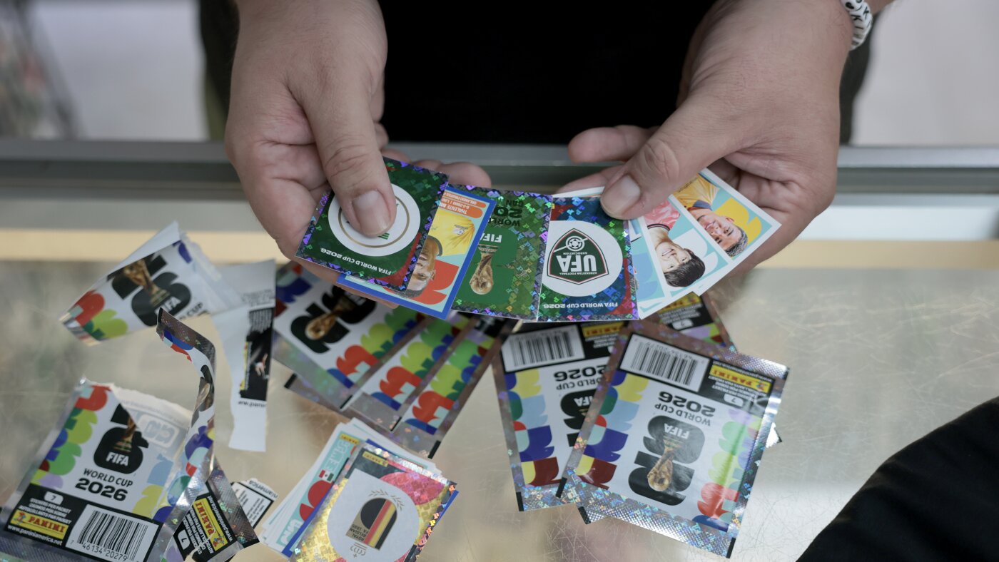 A Record-Breaking Hunt for 980 Stickers