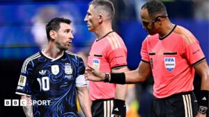 Tournament Protocol and the Exit of French Officials