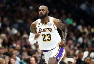 The Frontrunners: Cleveland and Golden State