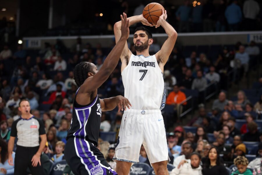 Middleton and Collins Anchor Sign-and-Trade Moves