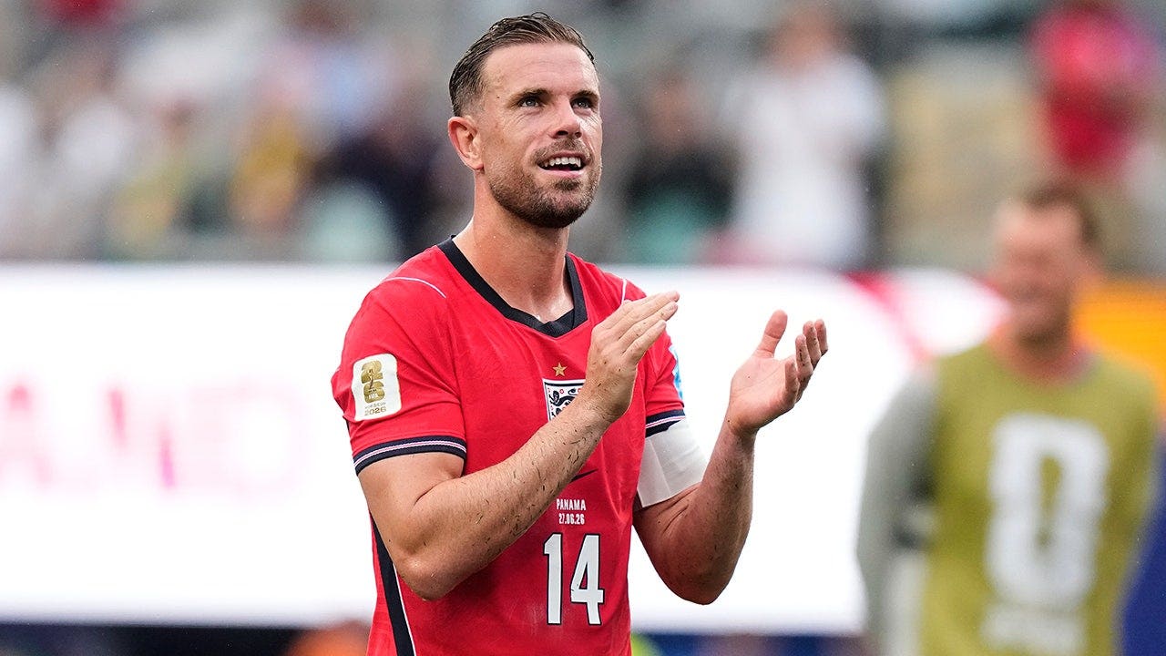 How Jordan Henderson's injury occurred at Estadio Azteca
