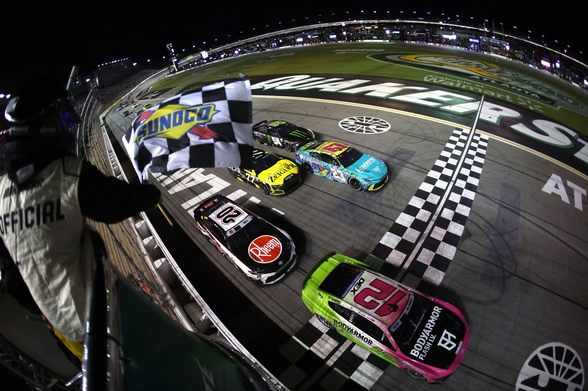 Ryan Blaney Secures Dramatic Victory at Atlanta Following Late-Race Penalty