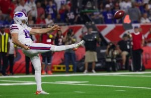 Buffalo Bills Release Veterans Mecole Hardman and Mitch Wishnowsky