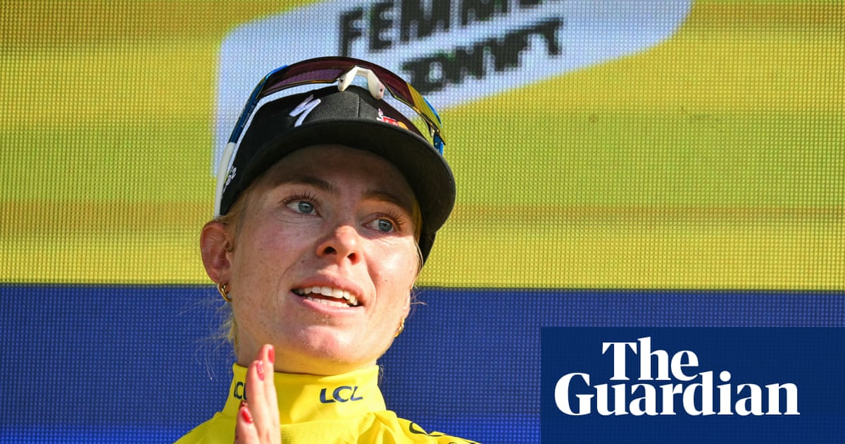 Demi Vollering Takes Yellow Jersey as Niewiadoma-Phinney Accuses Célia Gery