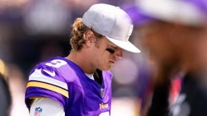 Minnesota Vikings Keep Four Quarterbacks on Initial 53-Man Roster