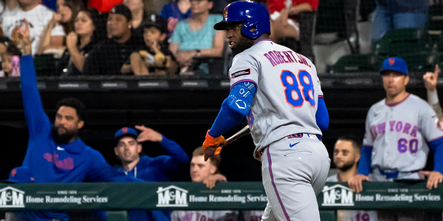 Luis Robert Jr. Hits Two Home Runs Against Chicago White Sox in Return