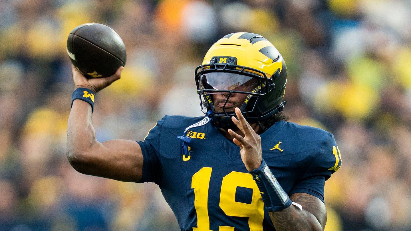Michigan Routes UTEP 52-17 After Dominant Third-Quarter Surge