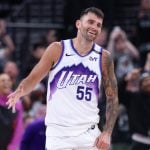 Knicks signing forward John Konchar to one-year deal