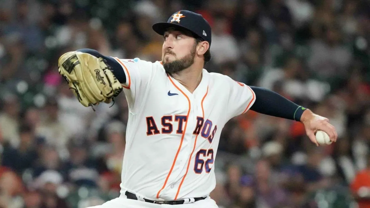 Astros' Bennett Sousa