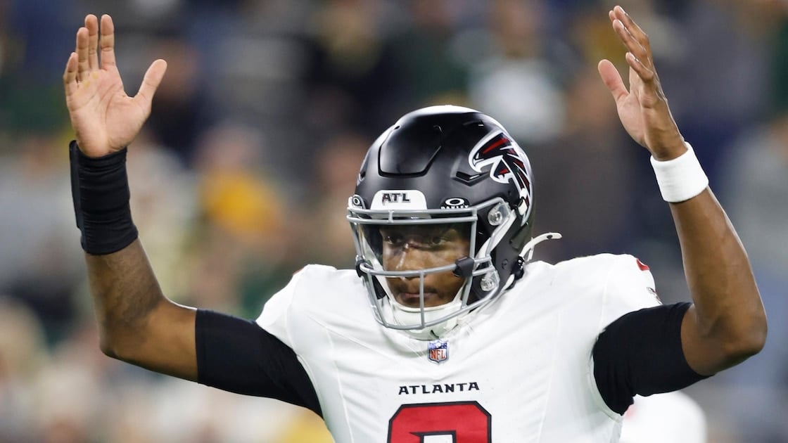 Michael Penix Jr. Leads Atlanta Falcons to Victory Over Green Bay Packers