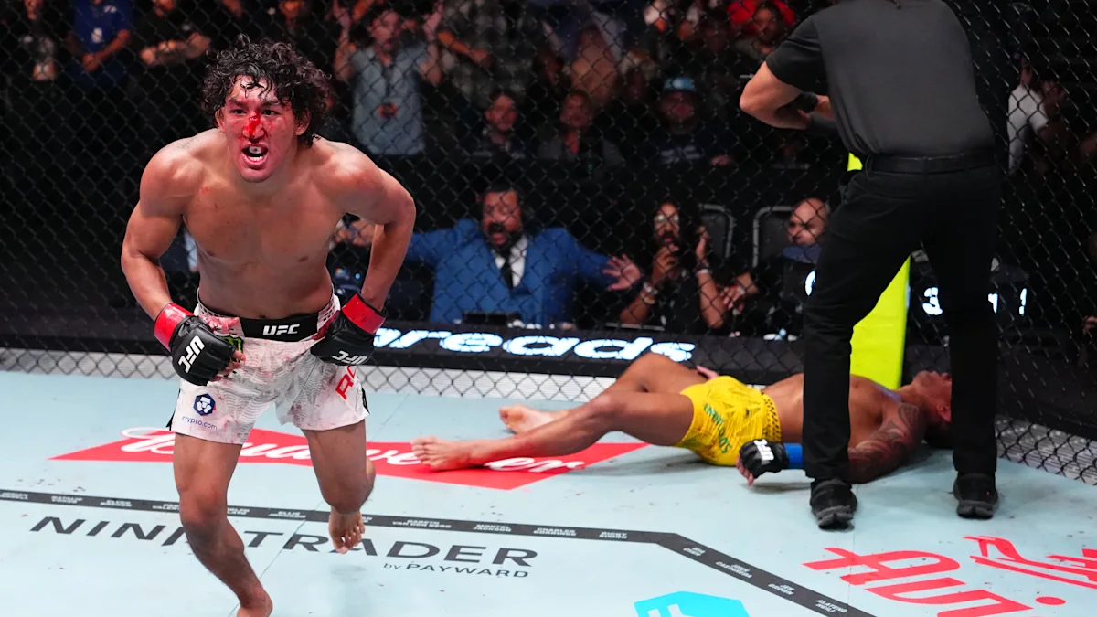 Raoni Barcelos Hospitalized After Technical Knockout Loss to Raul Rosas Jr