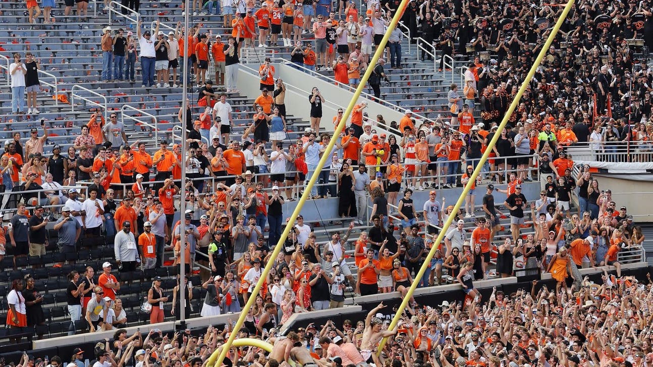 Oklahoma State Fans Tear Down Goal Post, Sing Oregon