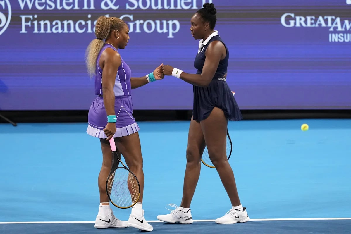 Serena And Venus Williams Return With US Open Doubles Loss