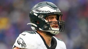 Dallas Goedert to Miss Several Weeks With MCL Sprain; Eagles Sign Zach Ertz