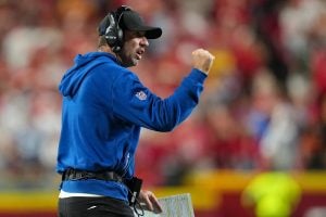 Shane Steichen Defends Colts Overtime Playcalling in Chiefs Loss