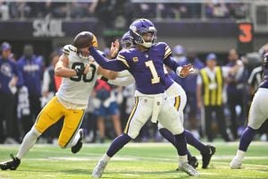 Kyler Murray Suffers Concussion in Vikings Debut Against Green Bay Packers