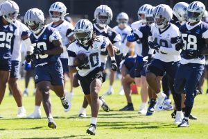 Cowboys RB Malik Davis Suffers Serious Hip Injury Before Season Opener