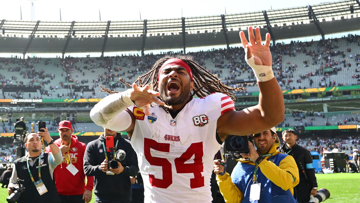 San Francisco 49ers v Los Angeles Rams