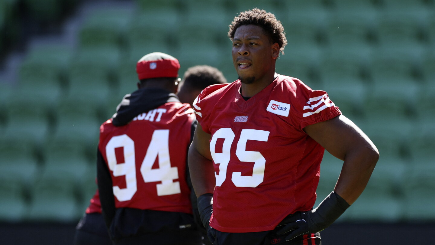 AMFOOT-AUS-NFL-RAMS-49ERS