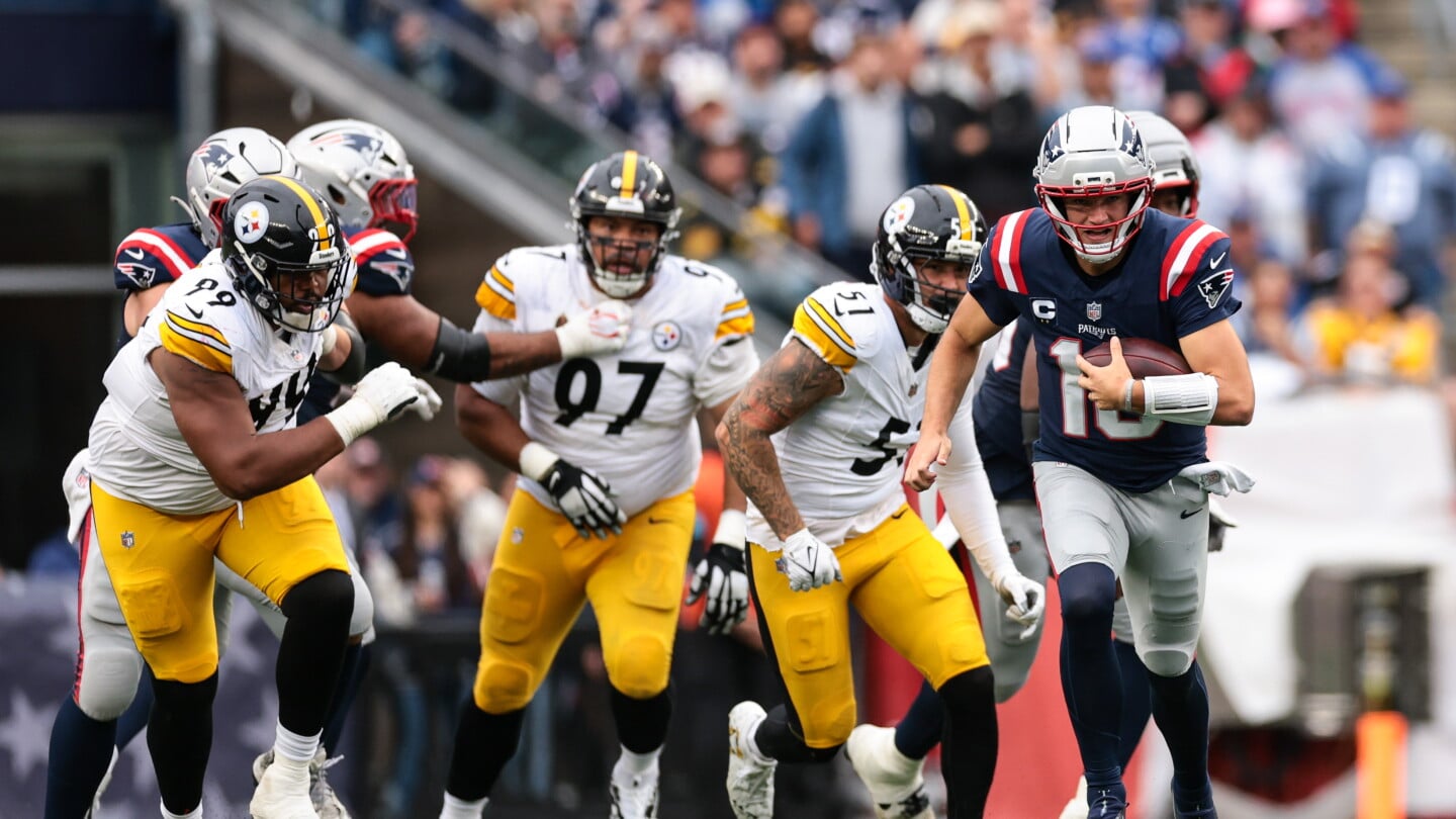 Pittsburgh Steelers v New England Patriots