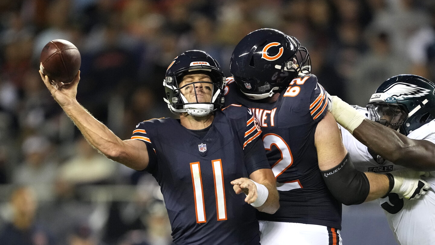 Philadelphia Eagles v Chicago Bears