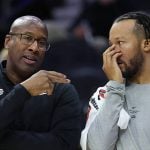 Knicks struggle shooting in preseason opener, fall to 76ers