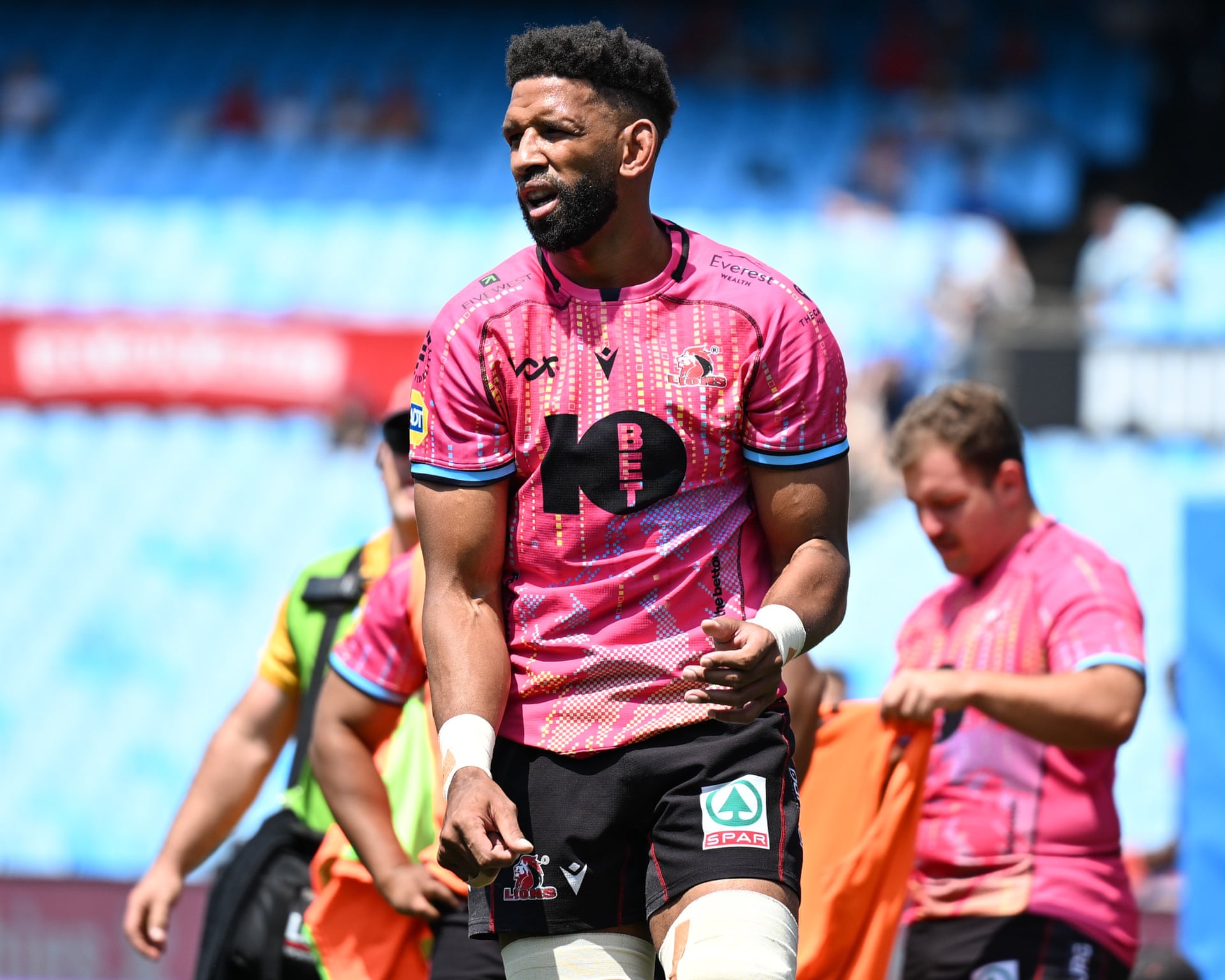 Hyron Andrews Dies at 31 Following Hotel Fall in La Rochelle