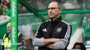 Martin O'Neill in the Celtic dugout