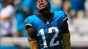 Travis Hunter Plays Exclusively on Defense for Jaguars Against Bengals
