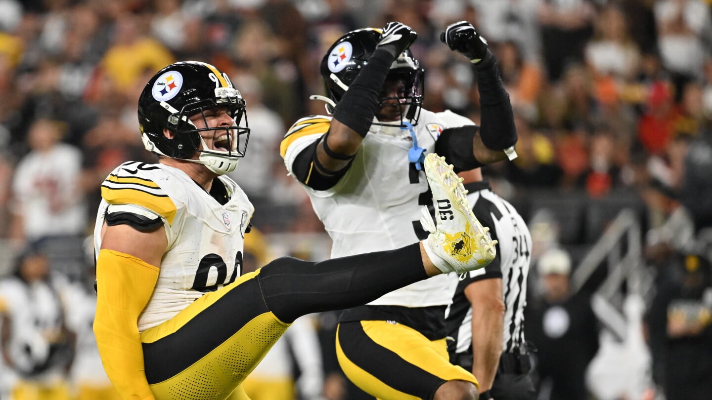 NFL: Pittsburgh Steelers at Cleveland Browns