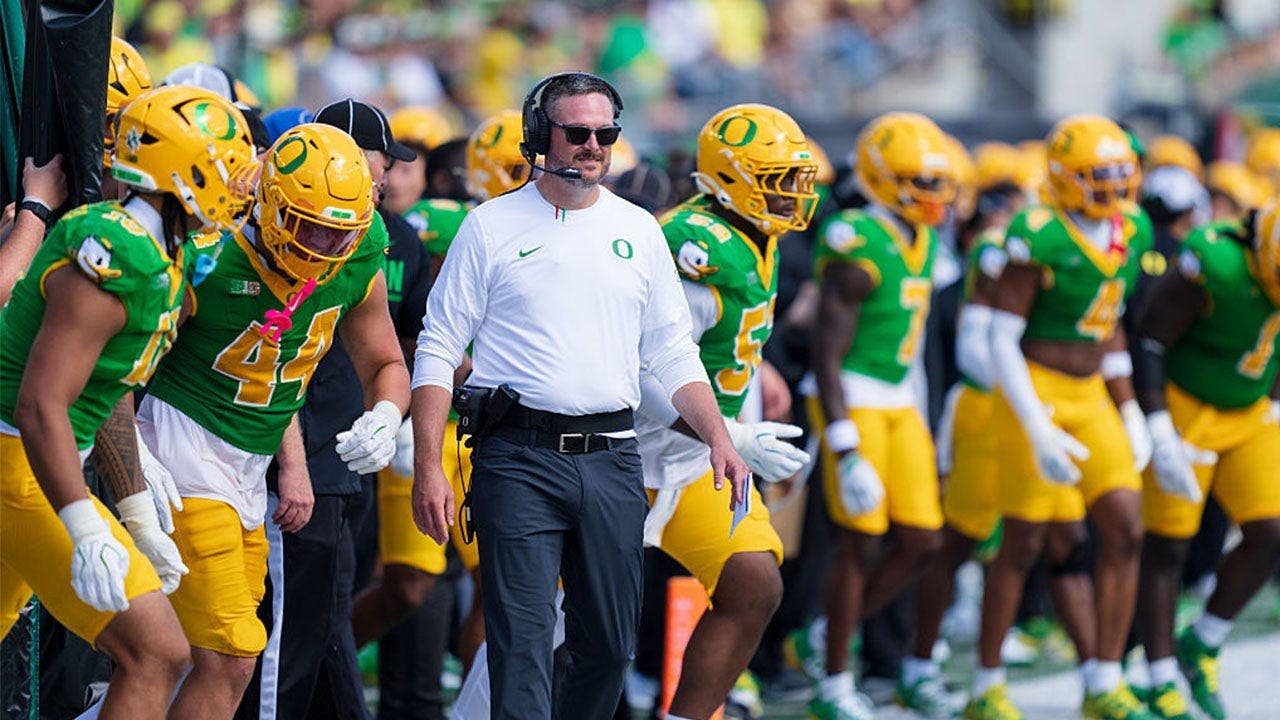 Oregon head coach Dan Lanning's words immediately came back to bite him in awful loss to UCLA