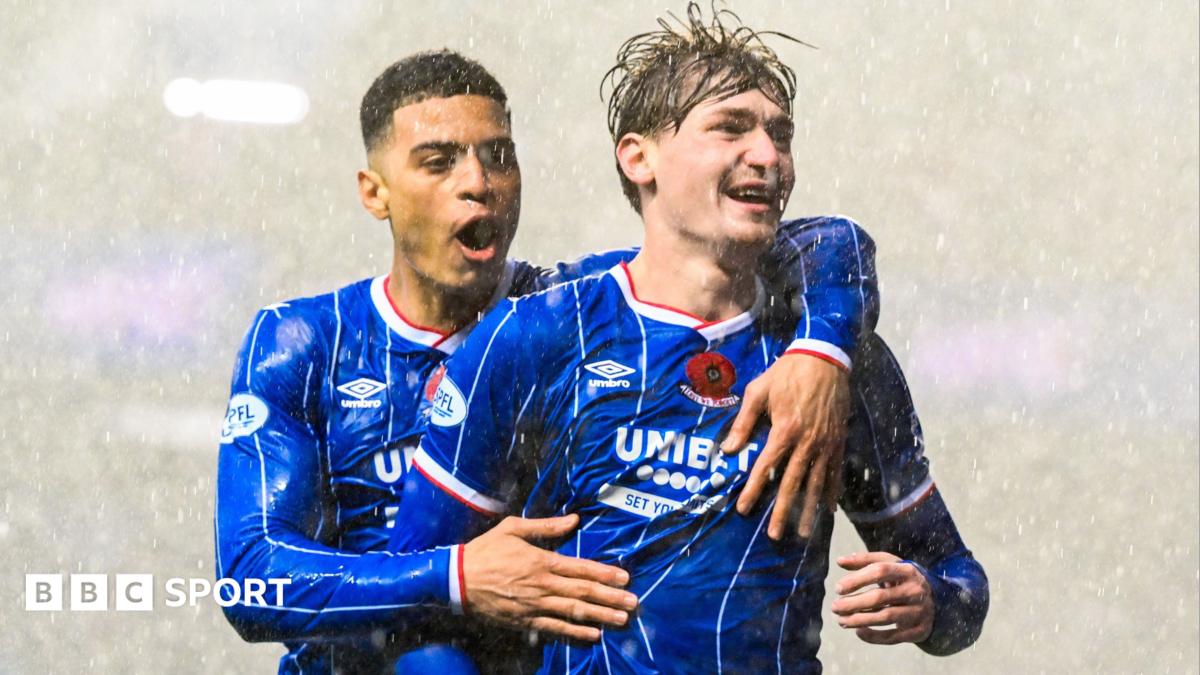 Rangers forwards Kevin Kelsy and Ryan Naderi