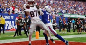 Patriots Defeat Bills 29-26 in AFC East Clash